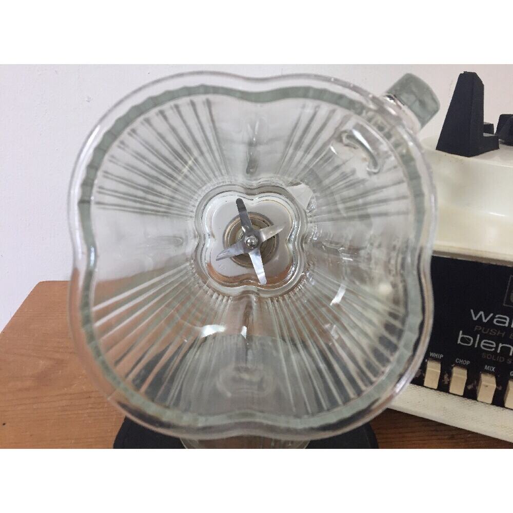 Vtg Waring Push Button Solid State Glass Blender Clover Leaf 1129 40oz 5 Cups - Picture 8 of 10